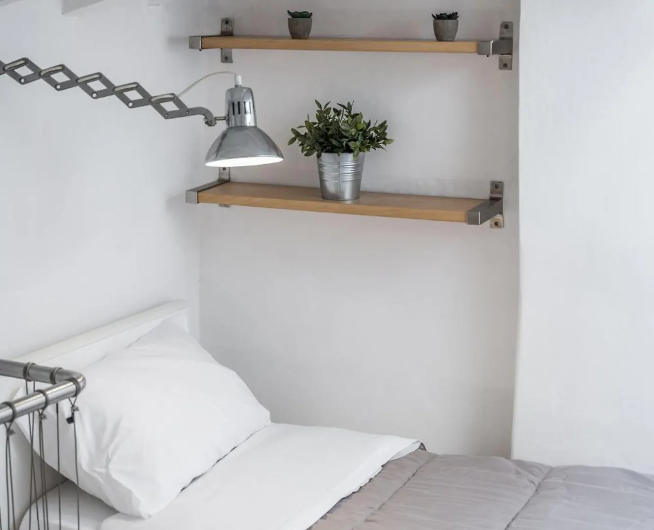 Loft In Piazza Duomo Florence Apartment