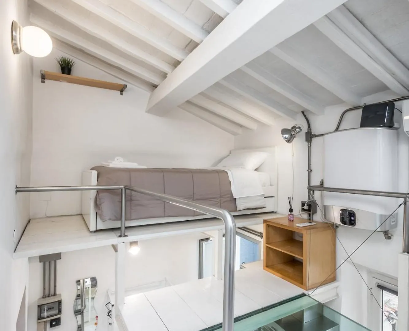 Loft In Piazza Duomo Florence Apartment